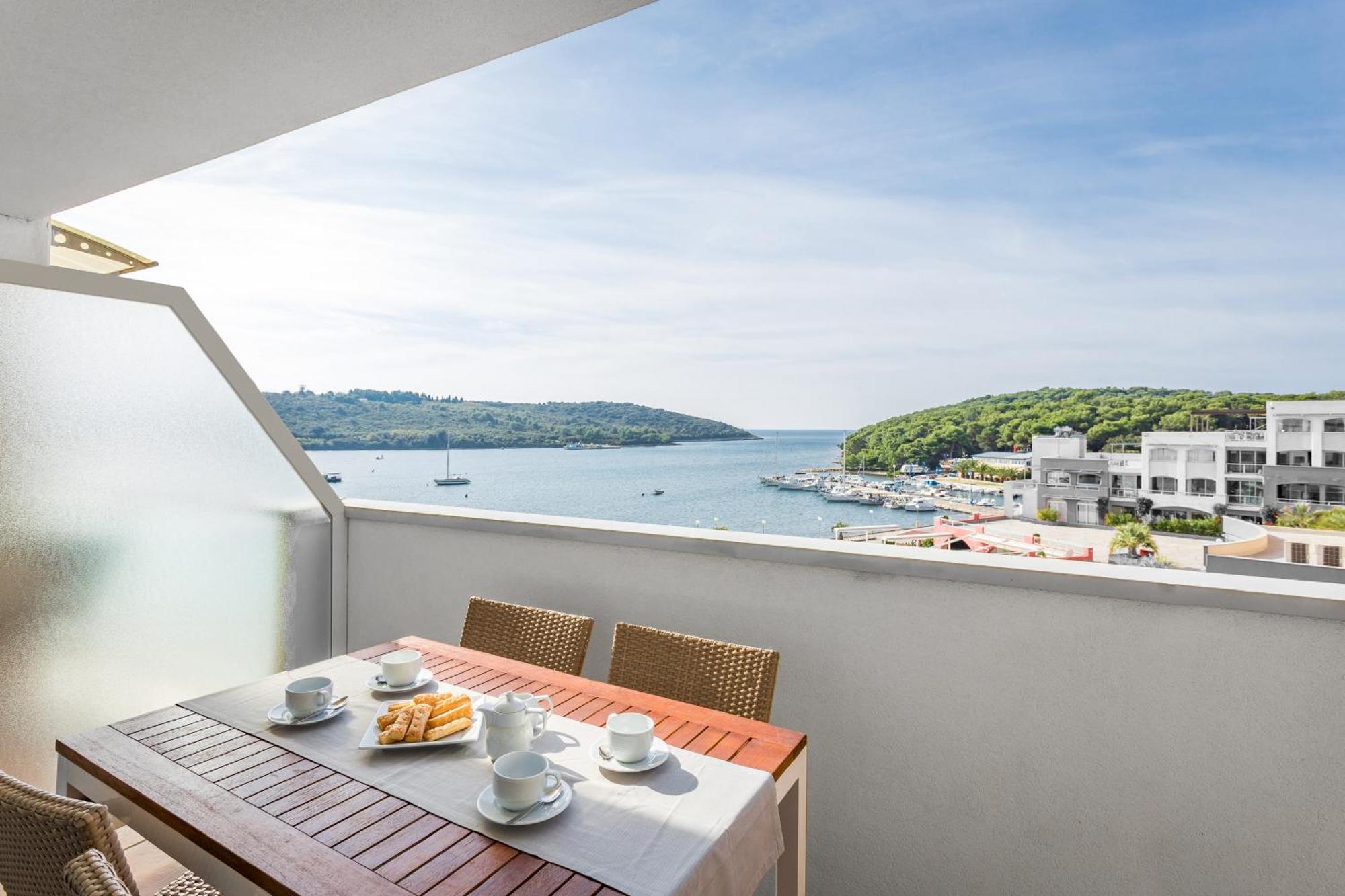 Family Resort Del Mar Banjole Ngoại thất bức ảnh