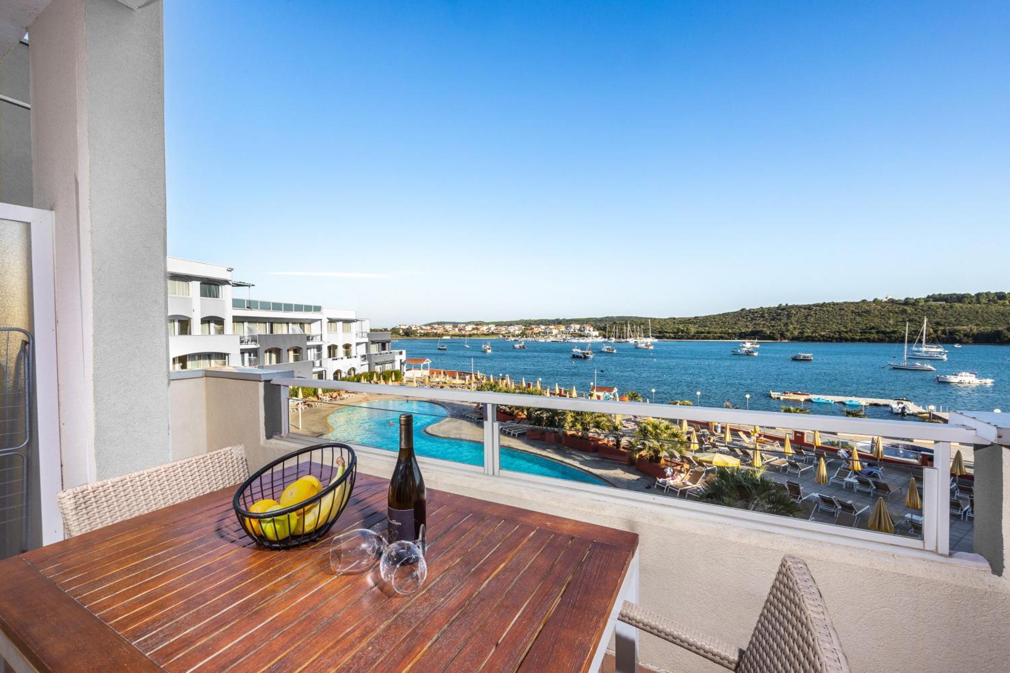 Family Resort Del Mar Banjole Ngoại thất bức ảnh