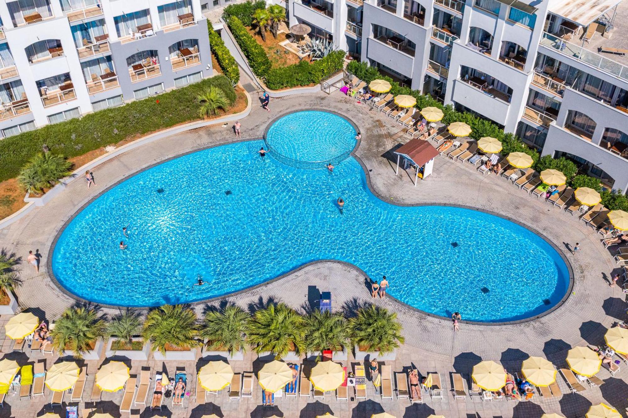 Family Resort Del Mar Banjole Ngoại thất bức ảnh